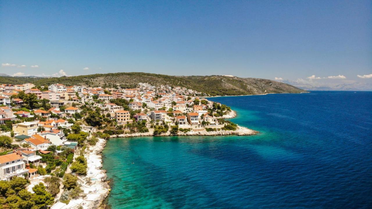 Apartments Lumini Trogir Exterior photo