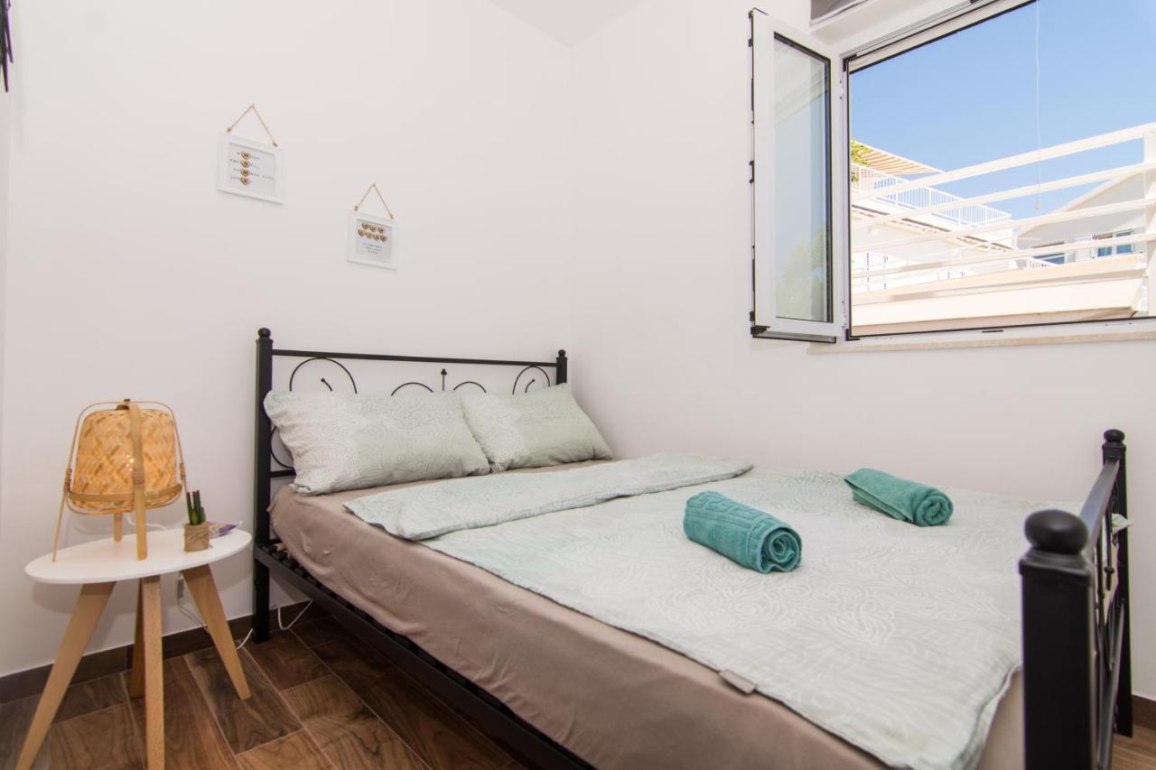 Apartments Lumini Trogir Exterior photo